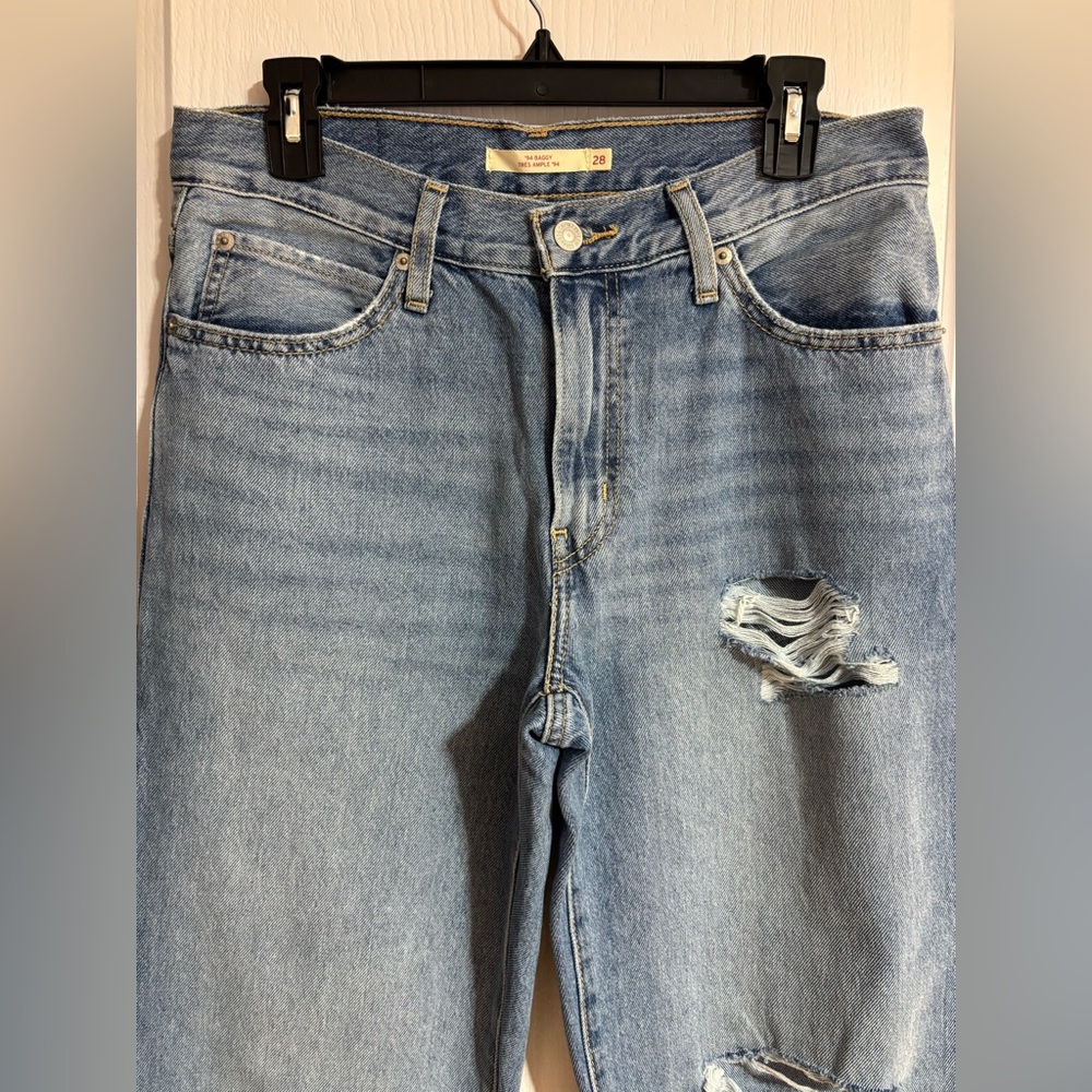 Levi’s 94 Baggy Vintage Mid Rise Straight Leg Ripped Denim Blue Jeans Size 28 - Picture 5 of 14